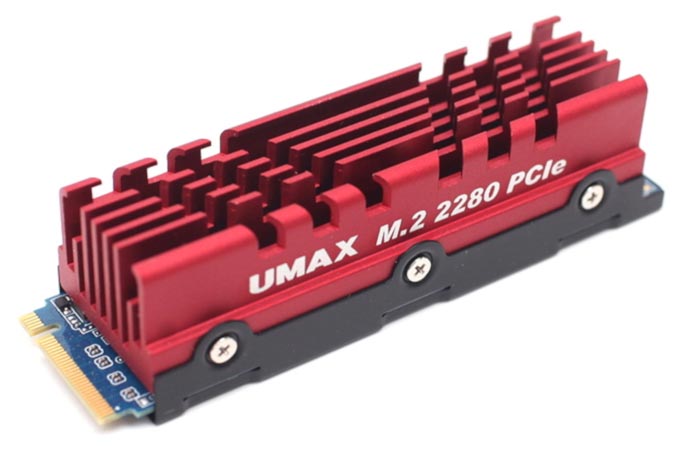 UMAX M1200